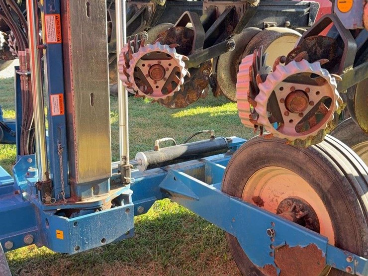 kinze-2600-image-18
