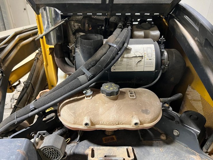 deere-333e-image-17