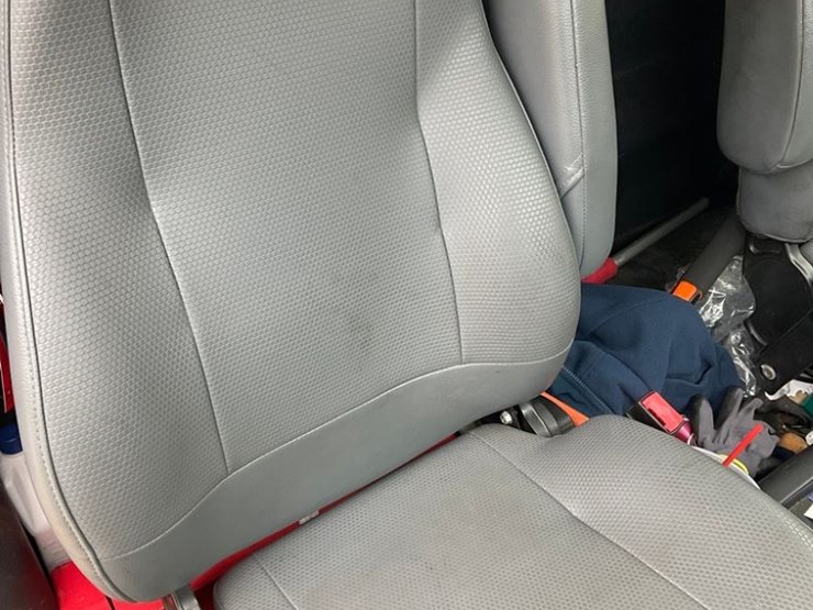 2018-ford-f650-image-37