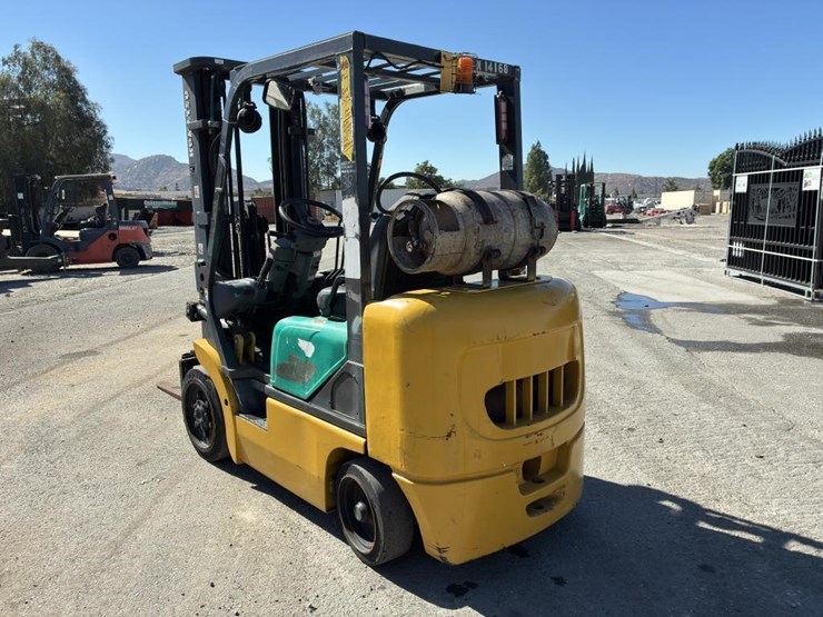 2005-komatsu-fg25sht-14-image-4