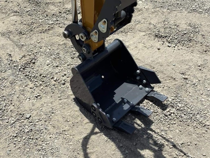 2025-sdlanch-sdle20-hydraulic-excavator-image-11