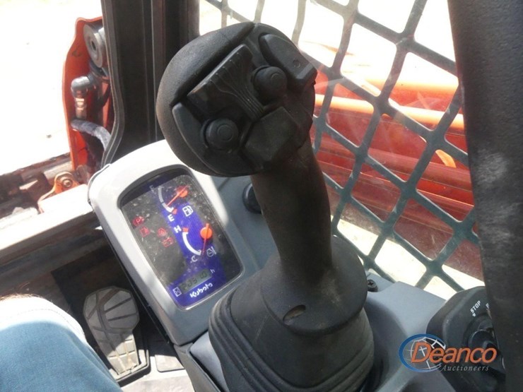 2021-kubota-svl75-2-image-11
