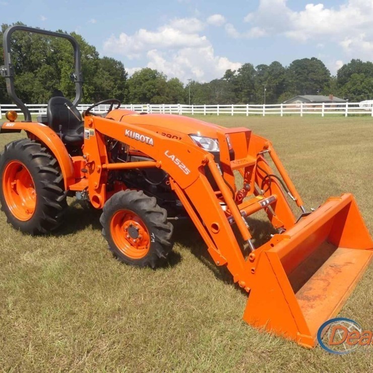 2015 KUBOTA L3901HST