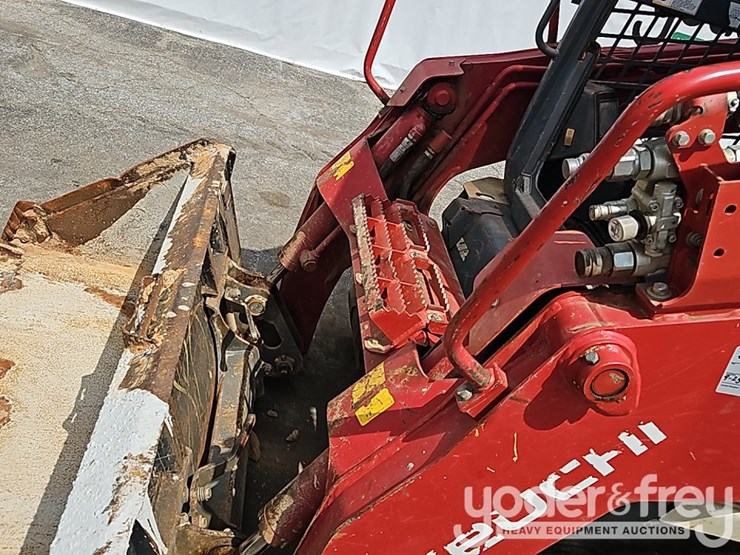 2020-takeuchi-tl10v2-image-15