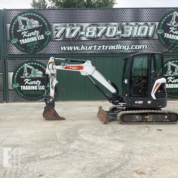 2023 BOBCAT E35