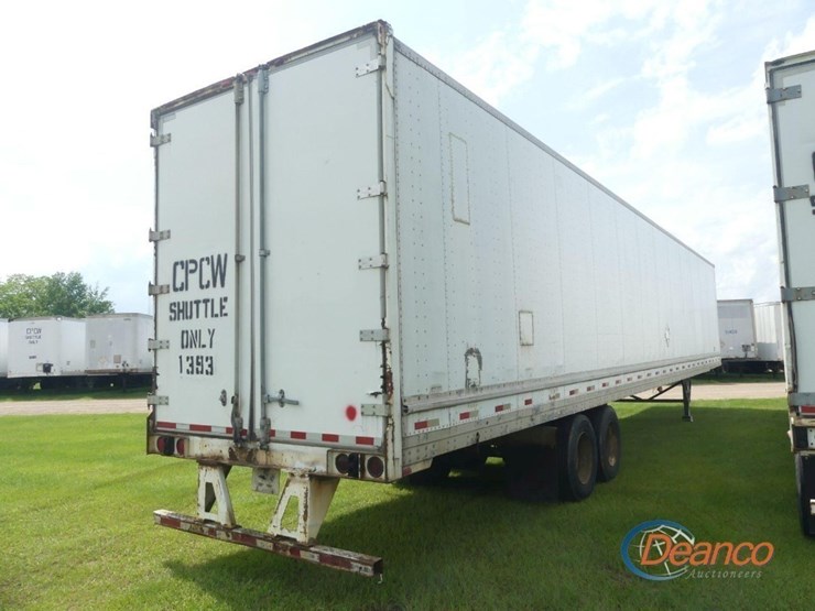 2005-strick-trailer-image-3