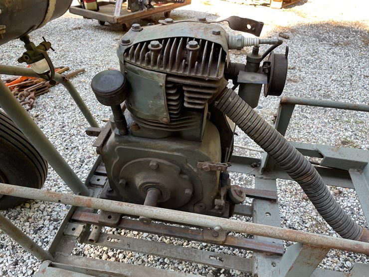 #1592-•-vintage-motorcycle-image-5