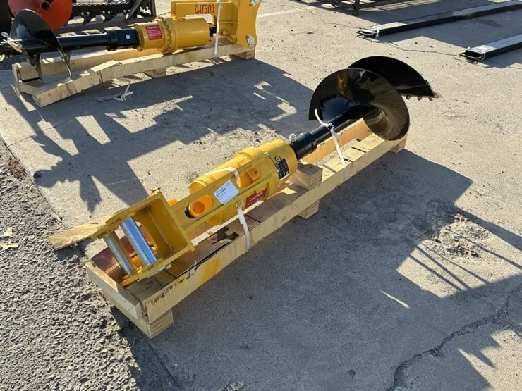 caterpillar-303-image-3