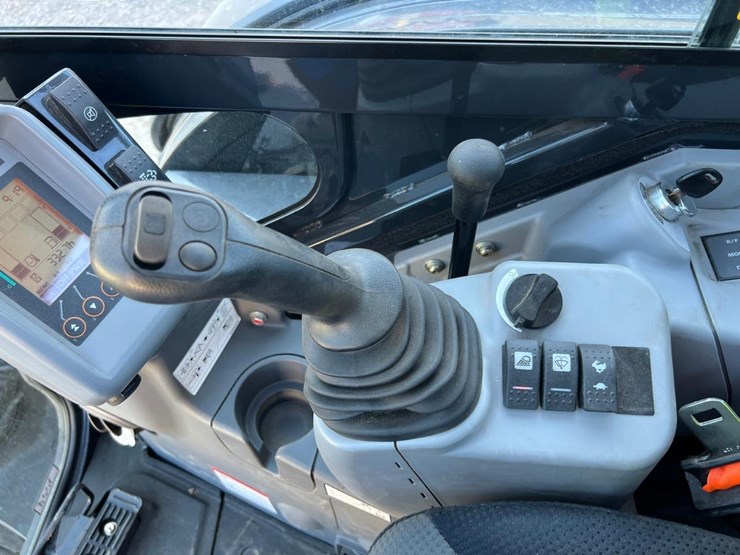 hitachi-zx60-image-30