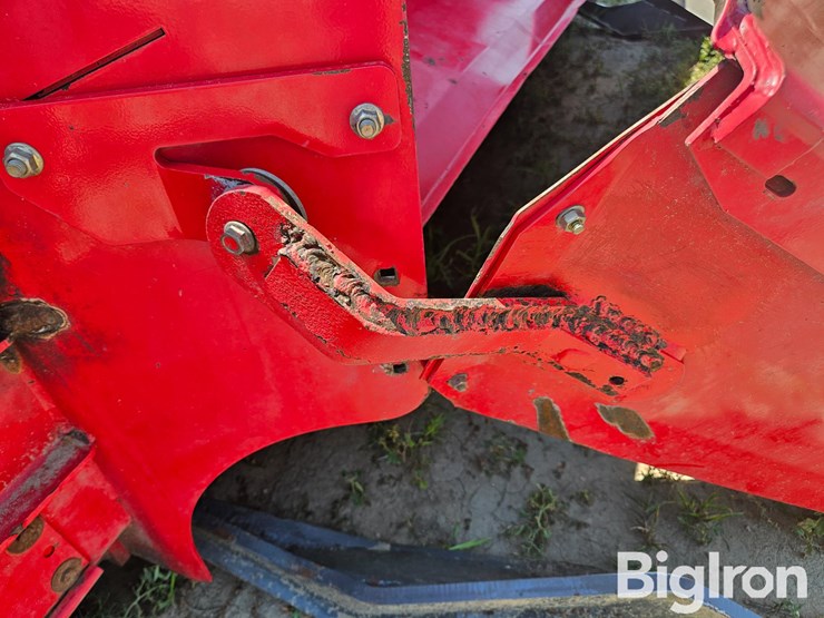 2011-massey-ferguson-9635-image-13