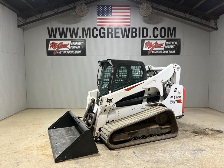 2020-bobcat-t740-image-1