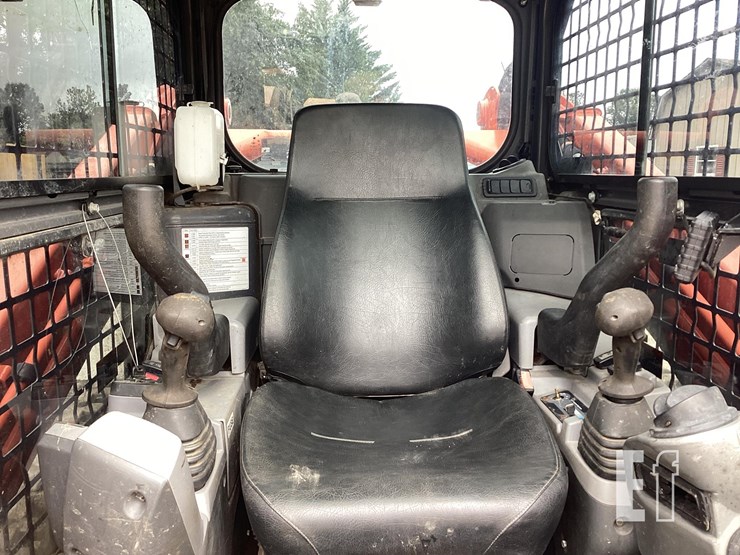 2022-kubota-svl97-2-image-14