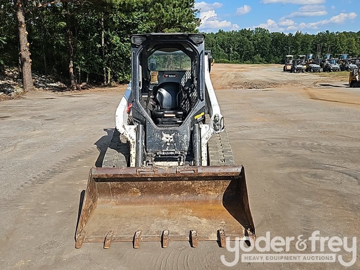 2021-bobcat-t64-image-14