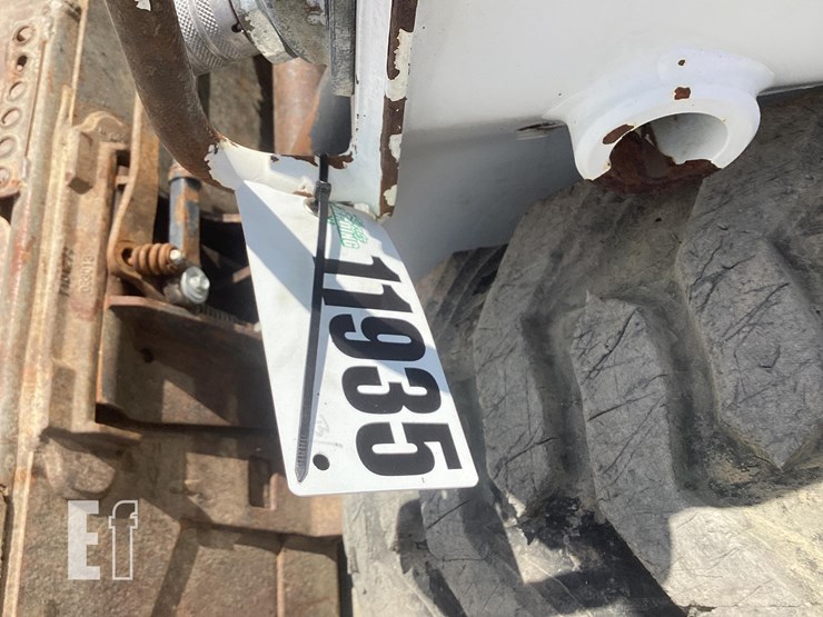 2017-bobcat-s570-image-18