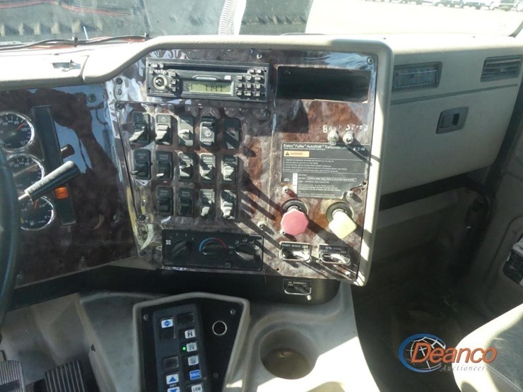 2006-international-9200i-image-17