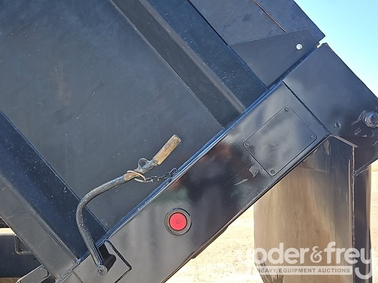 2023-kenworth-t880-image-61