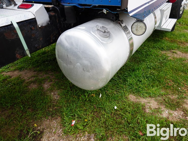 2007-peterbilt-379-image-17