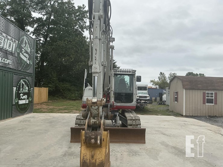 2016-takeuchi-tb1140-image-8