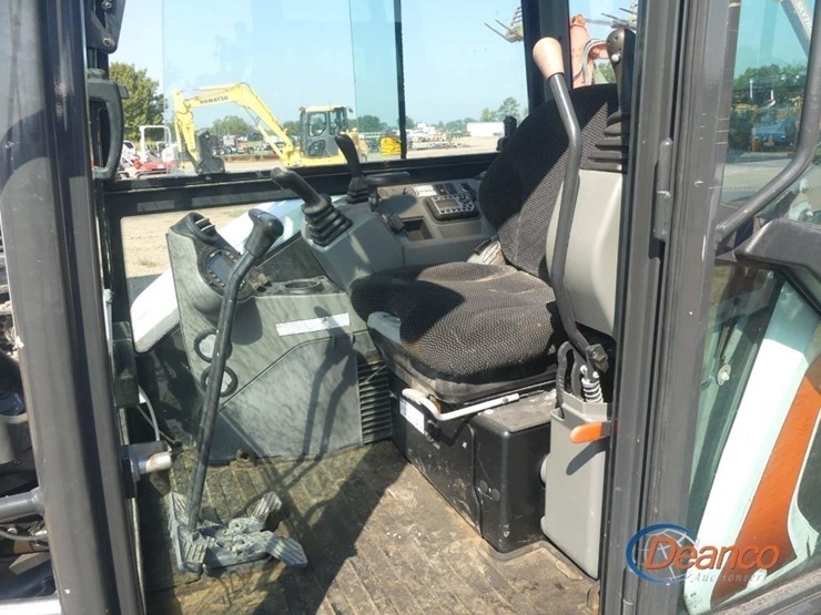 2019-bobcat-e85-image-9
