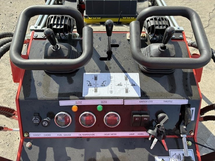 2025-sdlool-sl380r-skid-steer-loader-image-9