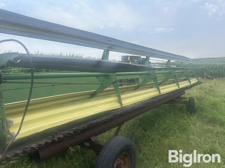 john-deere-224-image-17