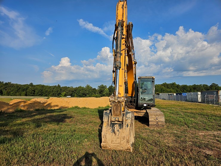 #21999-•-2020-hyundai-hx220lc-excavator-image-5