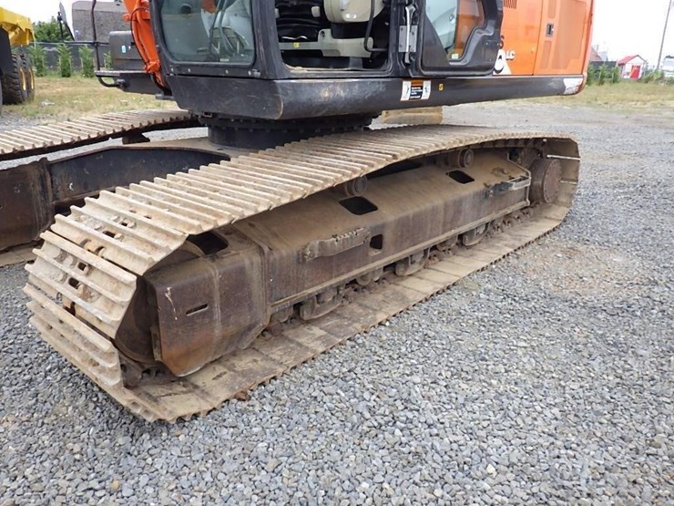 2015-hitachi-zx350lc-6n-image-47