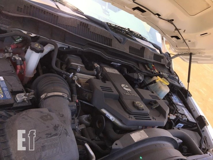2018-ram-5500-slt-image-9