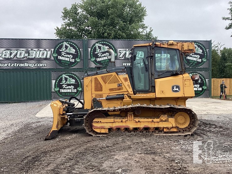 2018-deere-700k-lgp-image-1