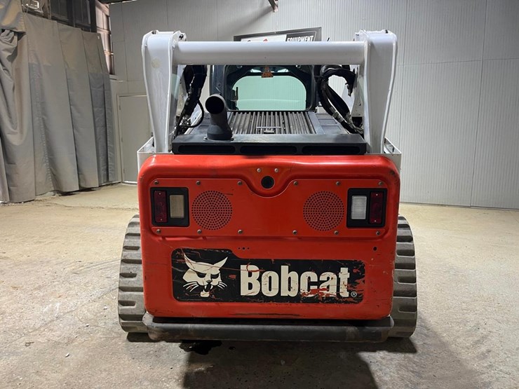 2023-bobcat-t770-image-4