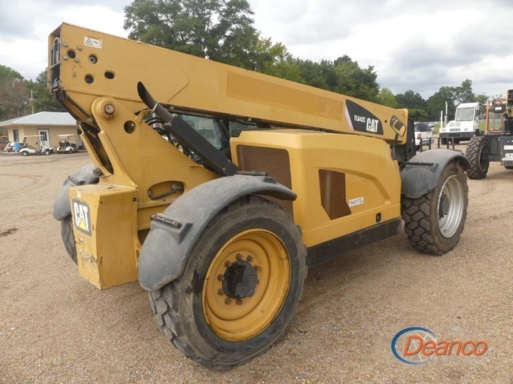 2014-caterpillar-tl642c-image-2