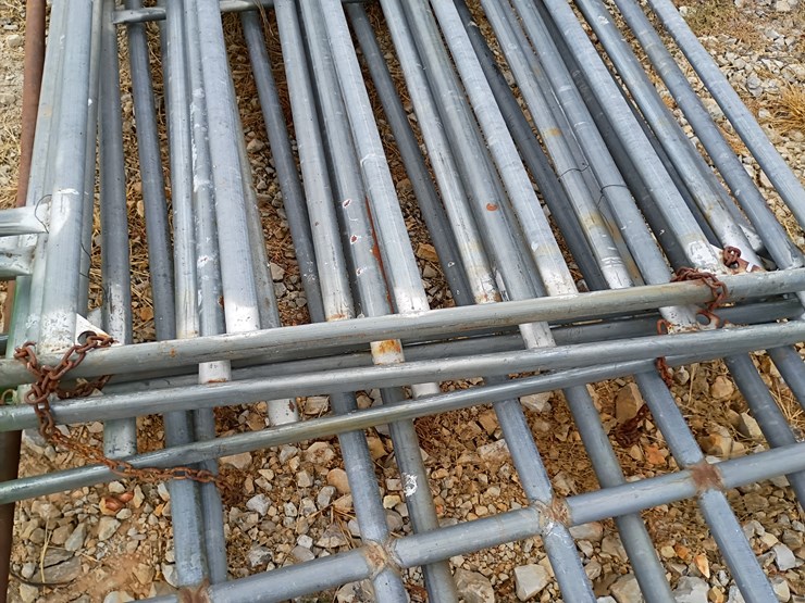 #21589-•-7--galvanized-corral-panels-image-21