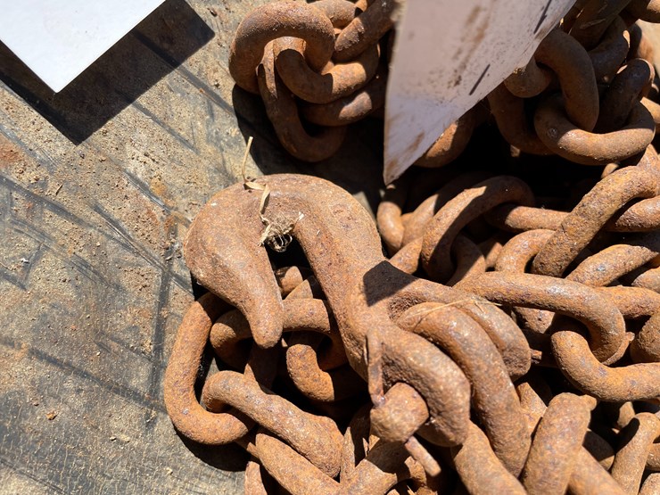 #1692-•-(2)-chains-with-hooks-image-5