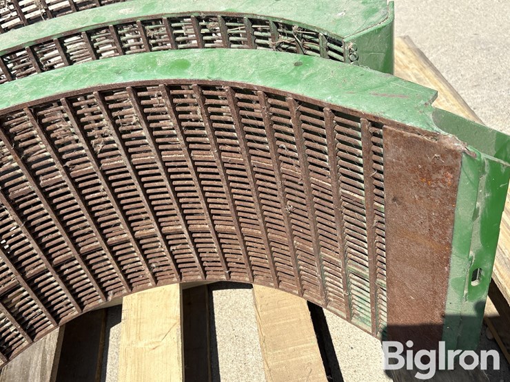 john-deere-9570-combine-concaves-image-13