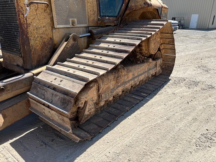 caterpillar-d5n-lgp-image-11