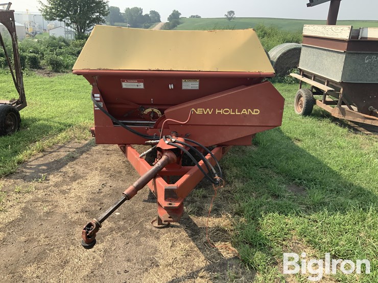 new-holland-155-image-2