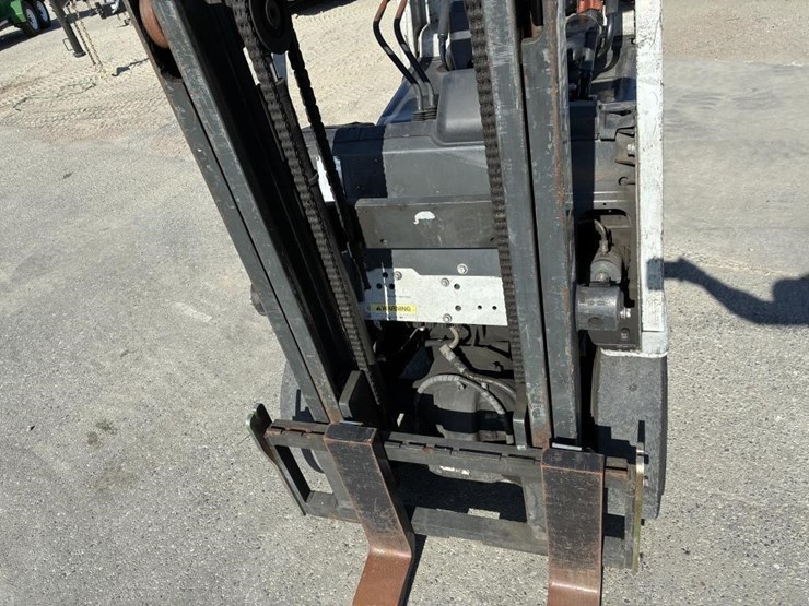 2015-unicarriers-mcp1f2a20lv-forklift-image-7