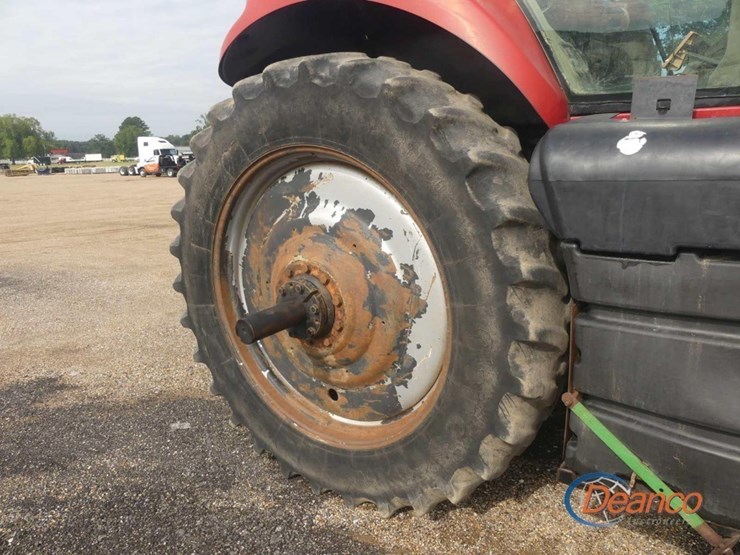 case-ih-magnum-235-image-9