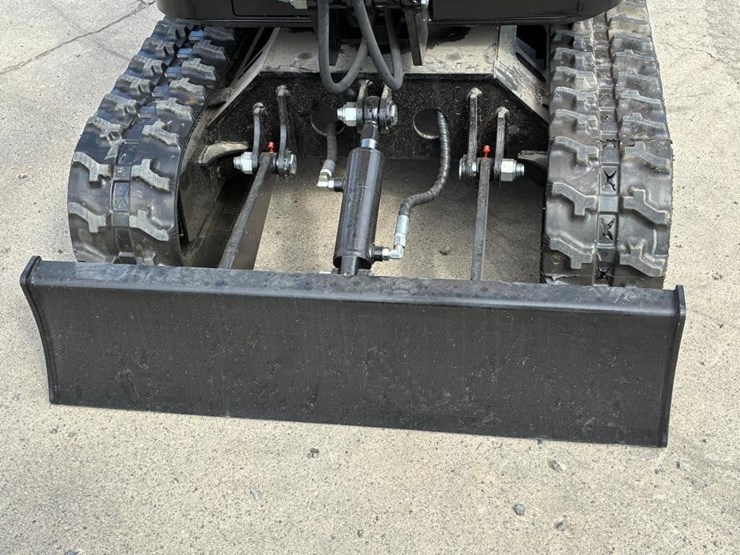 2025-vicsec-vc13-hydraulic-excavator-image-5