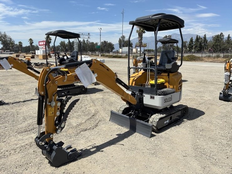 2025-sdlanch-sdle20-hydraulic-excavator-image-1
