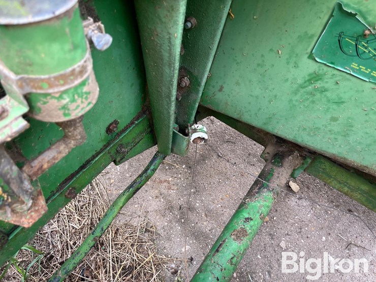 john-deere-214-image-15