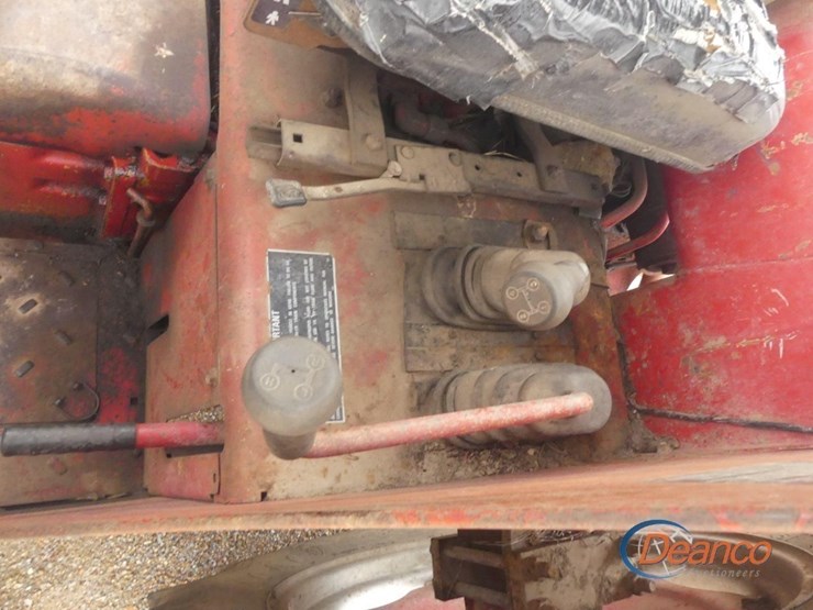 kubota-la1055-image-12