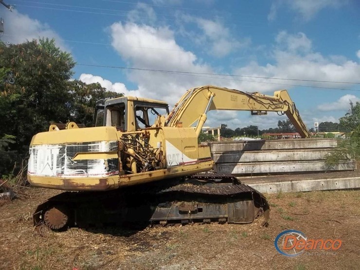 caterpillar-320l-image-1