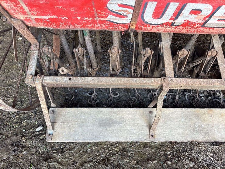 superior-7ft-grain-drill-image-46