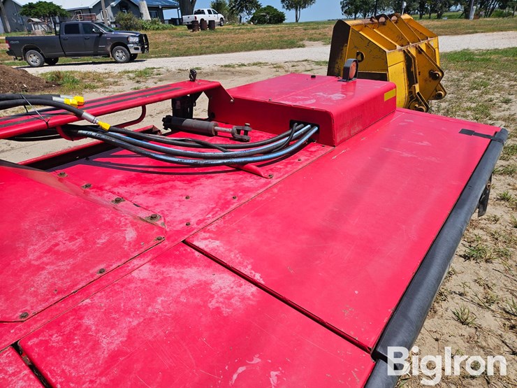2011-massey-ferguson-9635-image-15