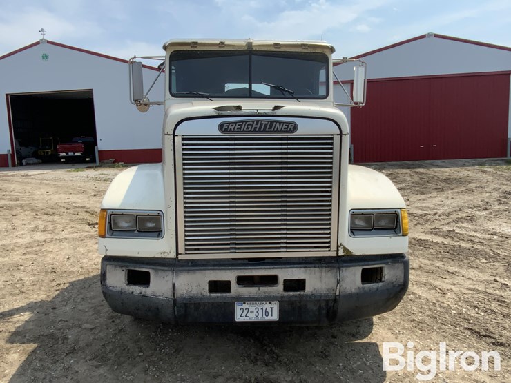 1989-freightliner-fld120-image-2