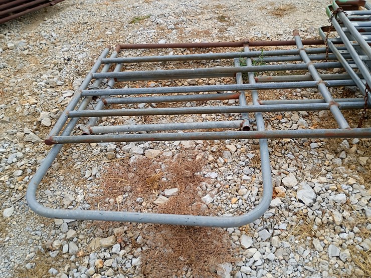 #21589-•-7--galvanized-corral-panels-image-4