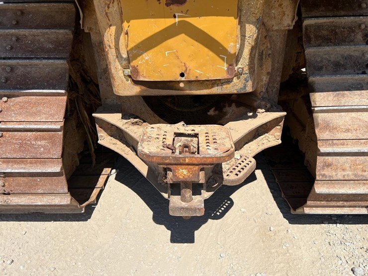caterpillar-d5n-lgp-image-18