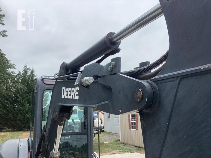 2006-deere-35d-image-15