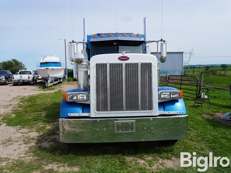 2007-peterbilt-379-image-2